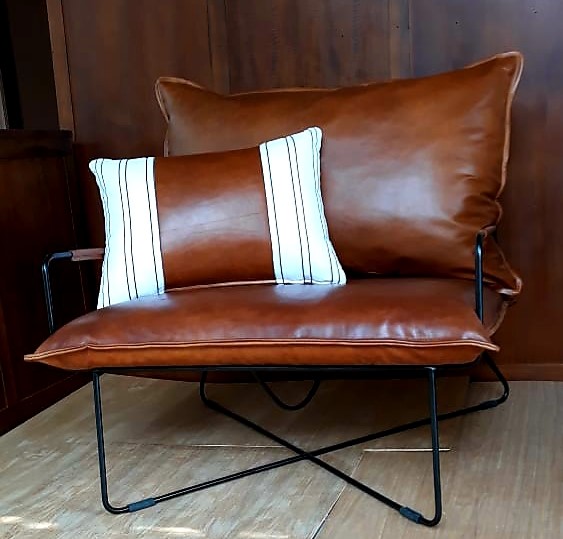Lounge leather chair